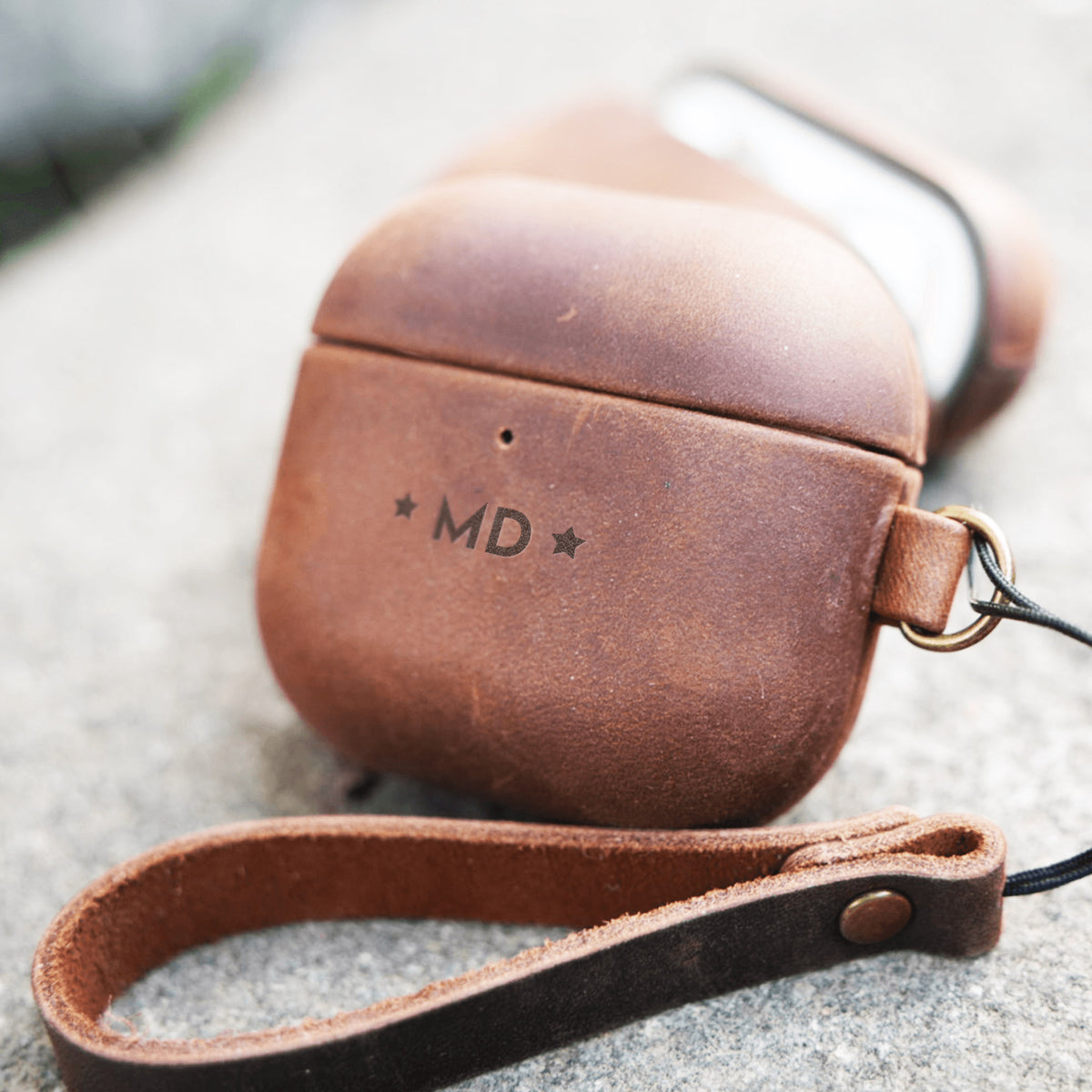 Personalized AirPods Pro 3 / Pro 2 & AirPods 4 Genuine Leather Case - Rugged, Engraved & Vintage image 10